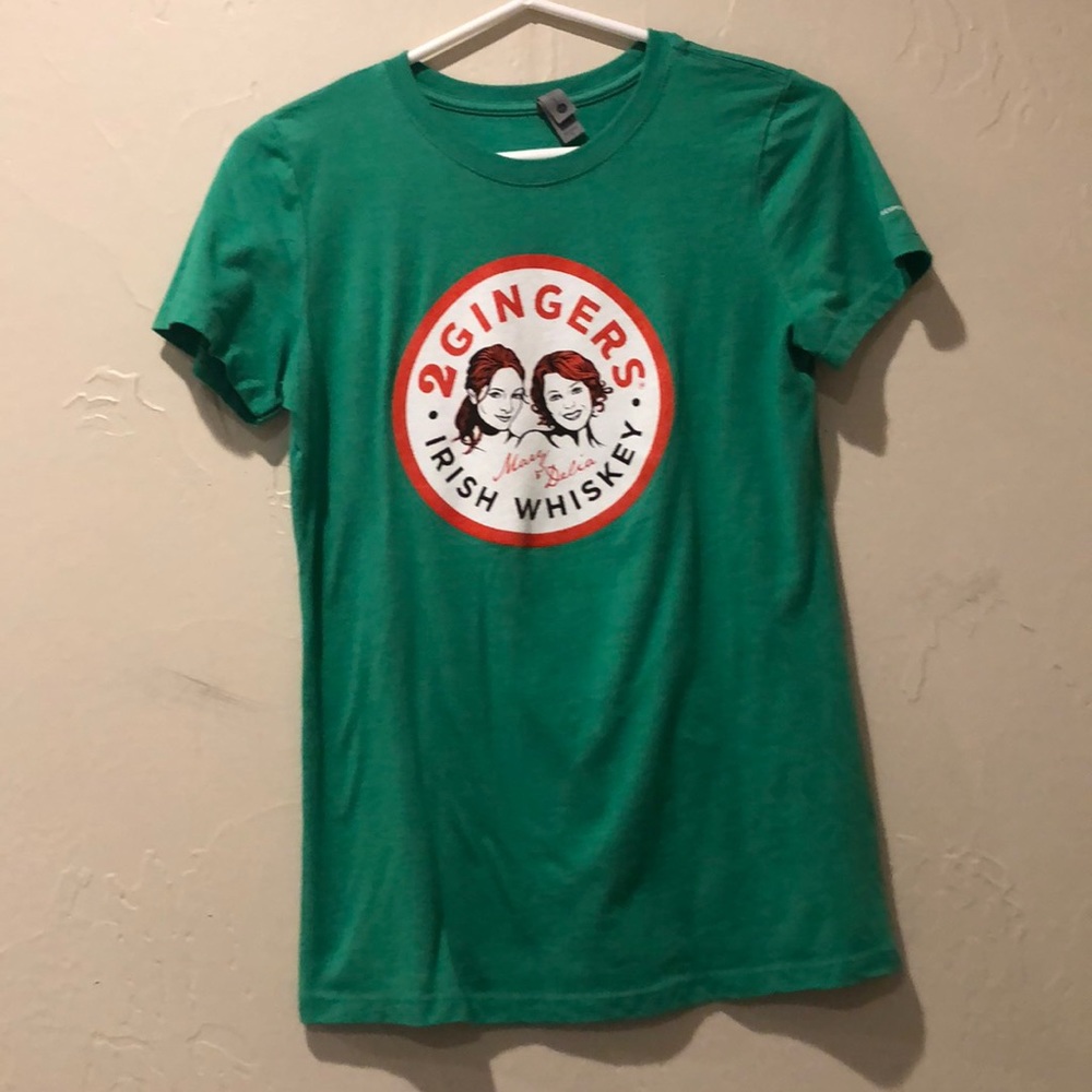 GRAPHIC TEE